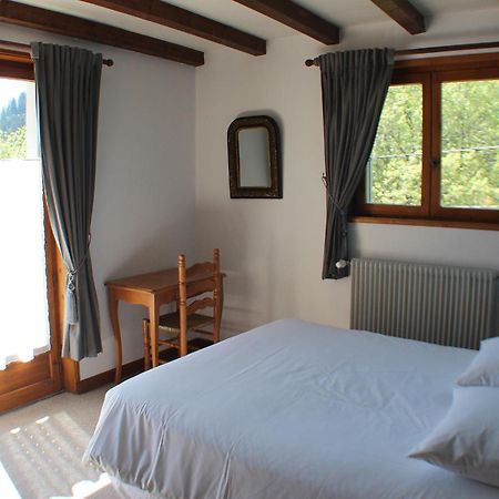 Le Taconet Hotel Le Praz de Lys Ruang foto