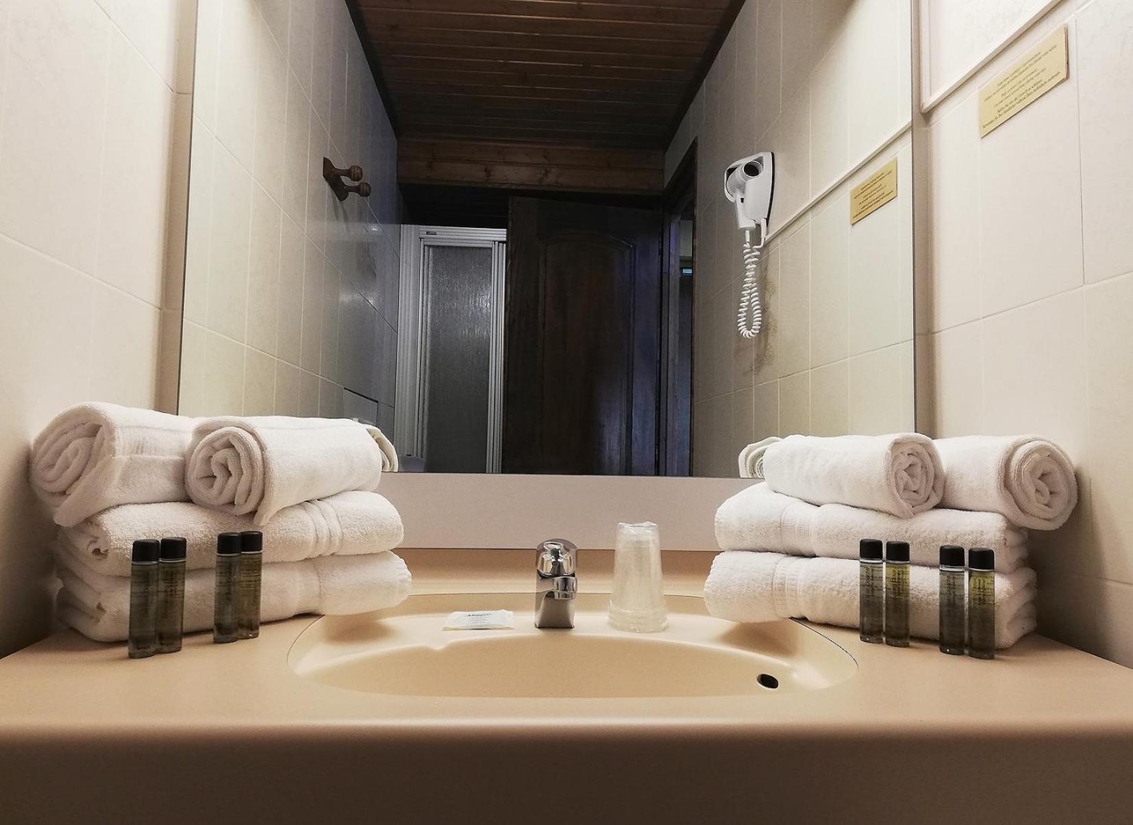 Le Taconet Hotel Le Praz de Lys Ruang foto