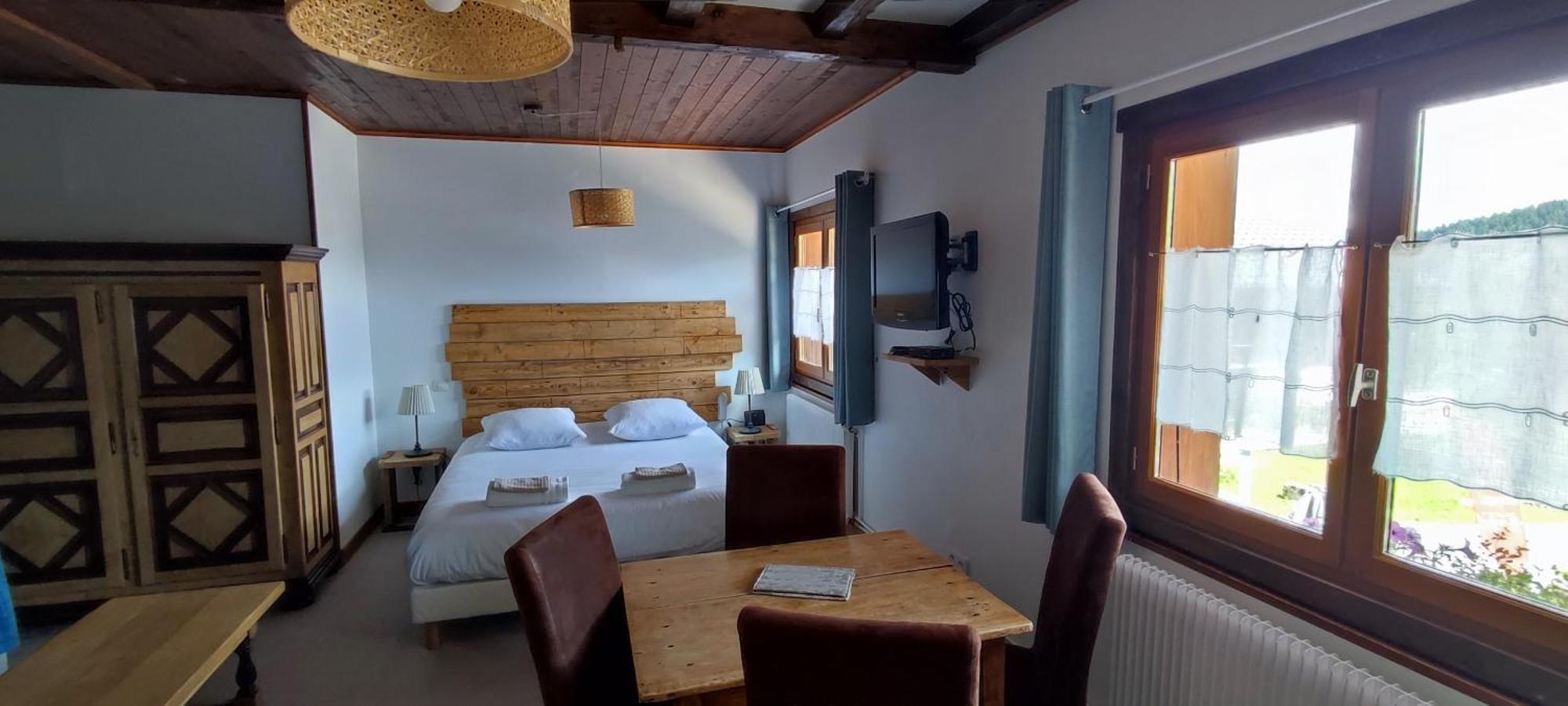 Le Taconet Hotel Le Praz de Lys Ruang foto