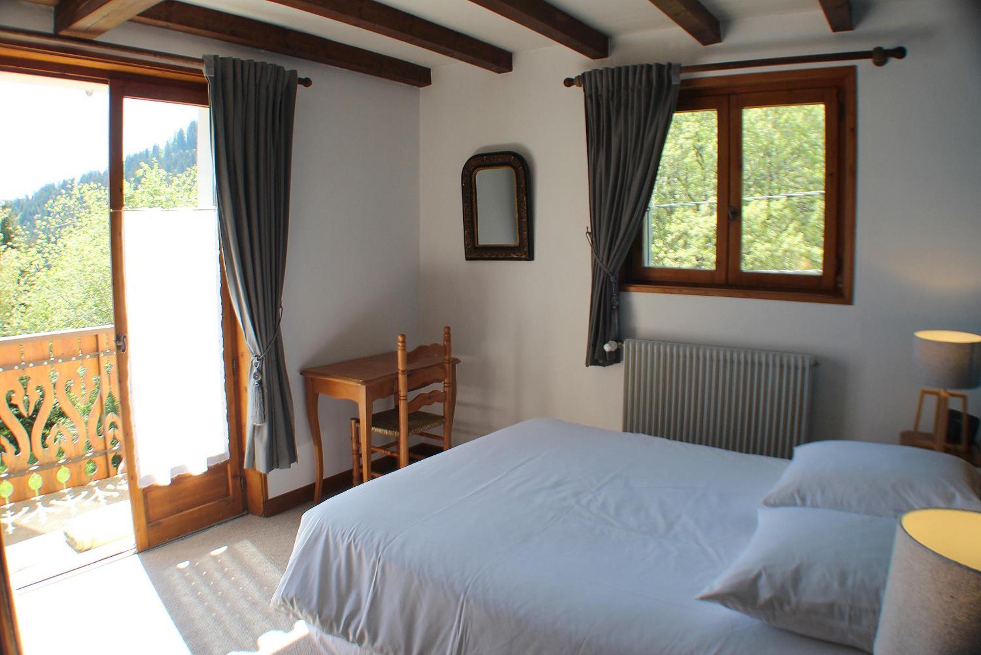 Le Taconet Hotel Le Praz de Lys Ruang foto